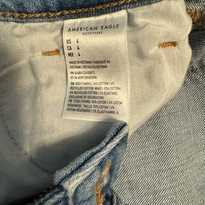 American eagle size 4 high waisted mom shorts